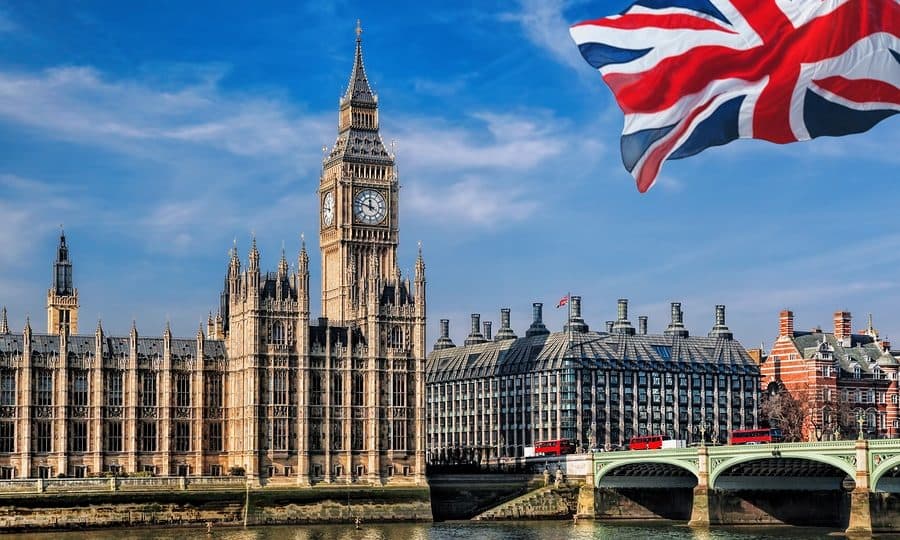 Exploring the United Kingdom: Work, Study, Visit & Culture - Image 1